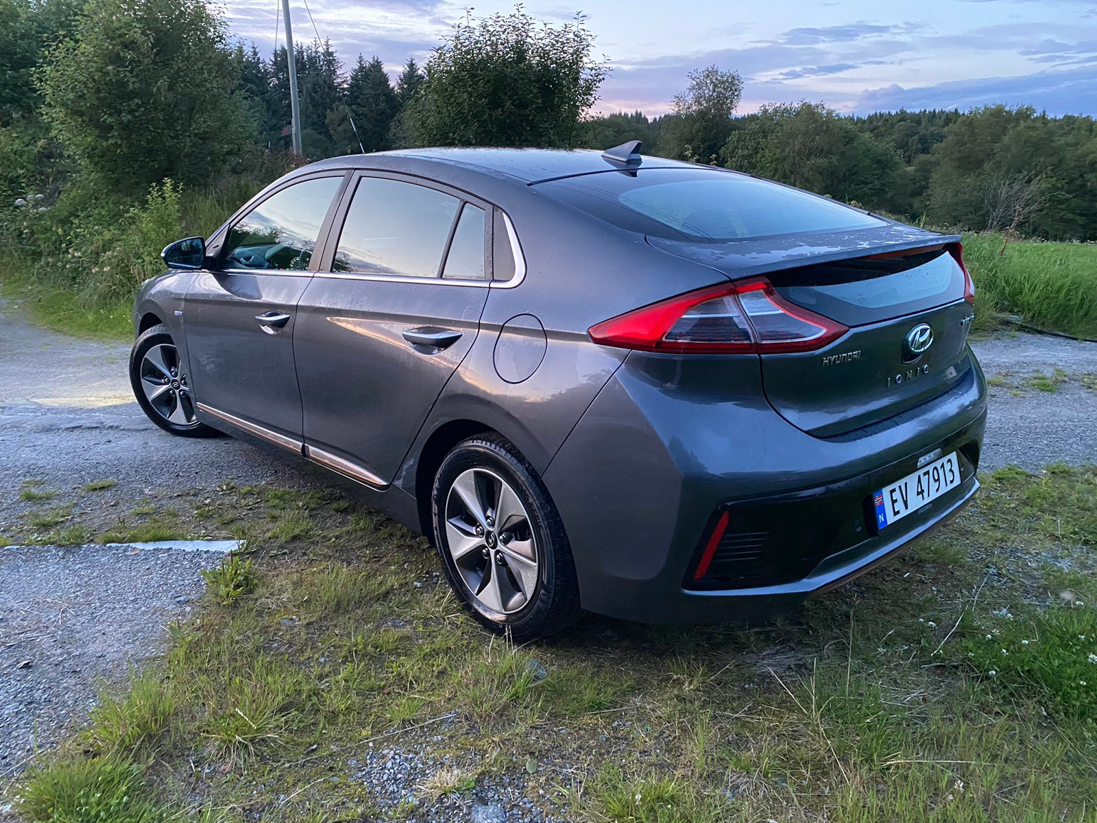 Hyundai IONIQ