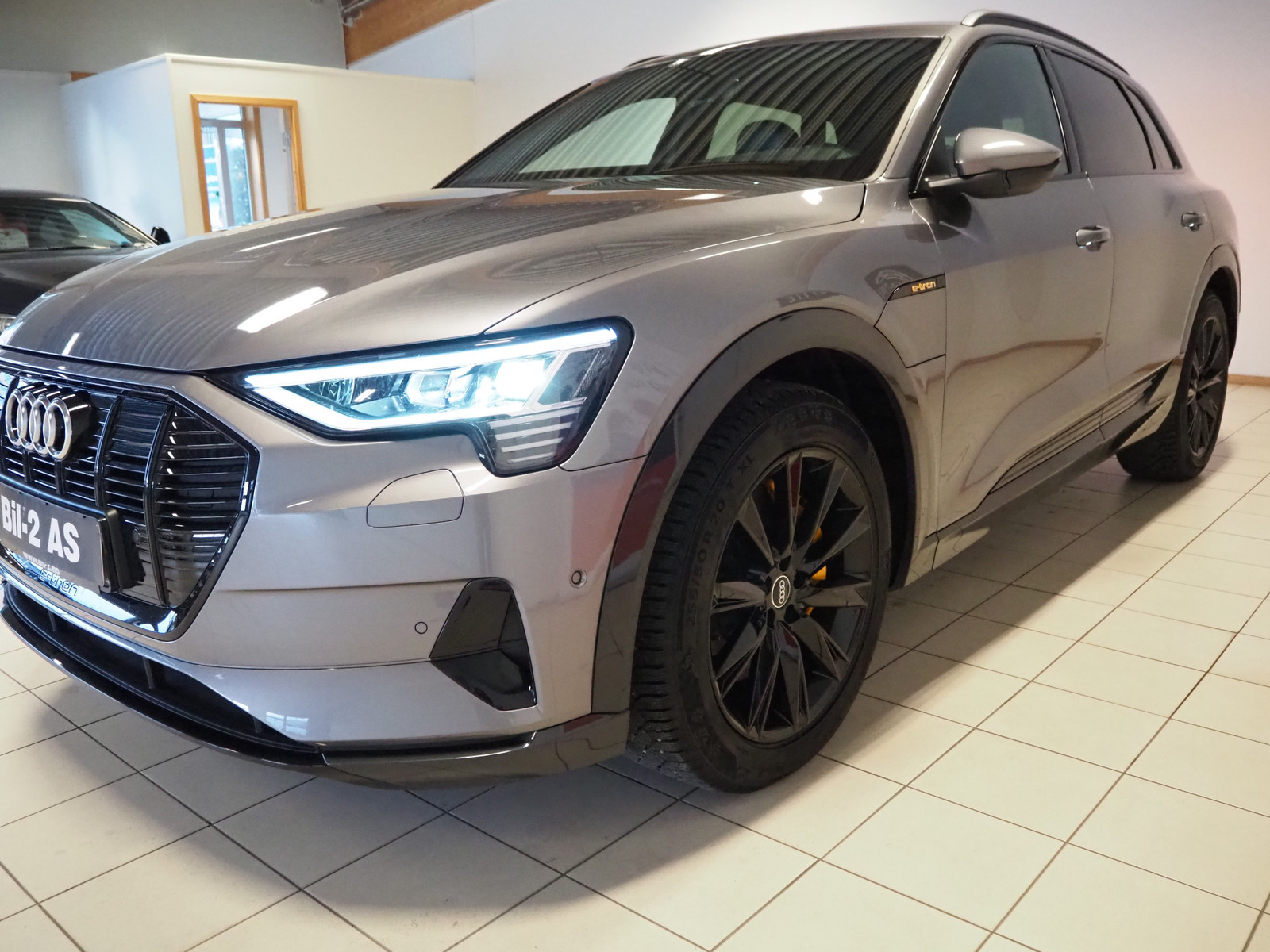 Audi e-tron