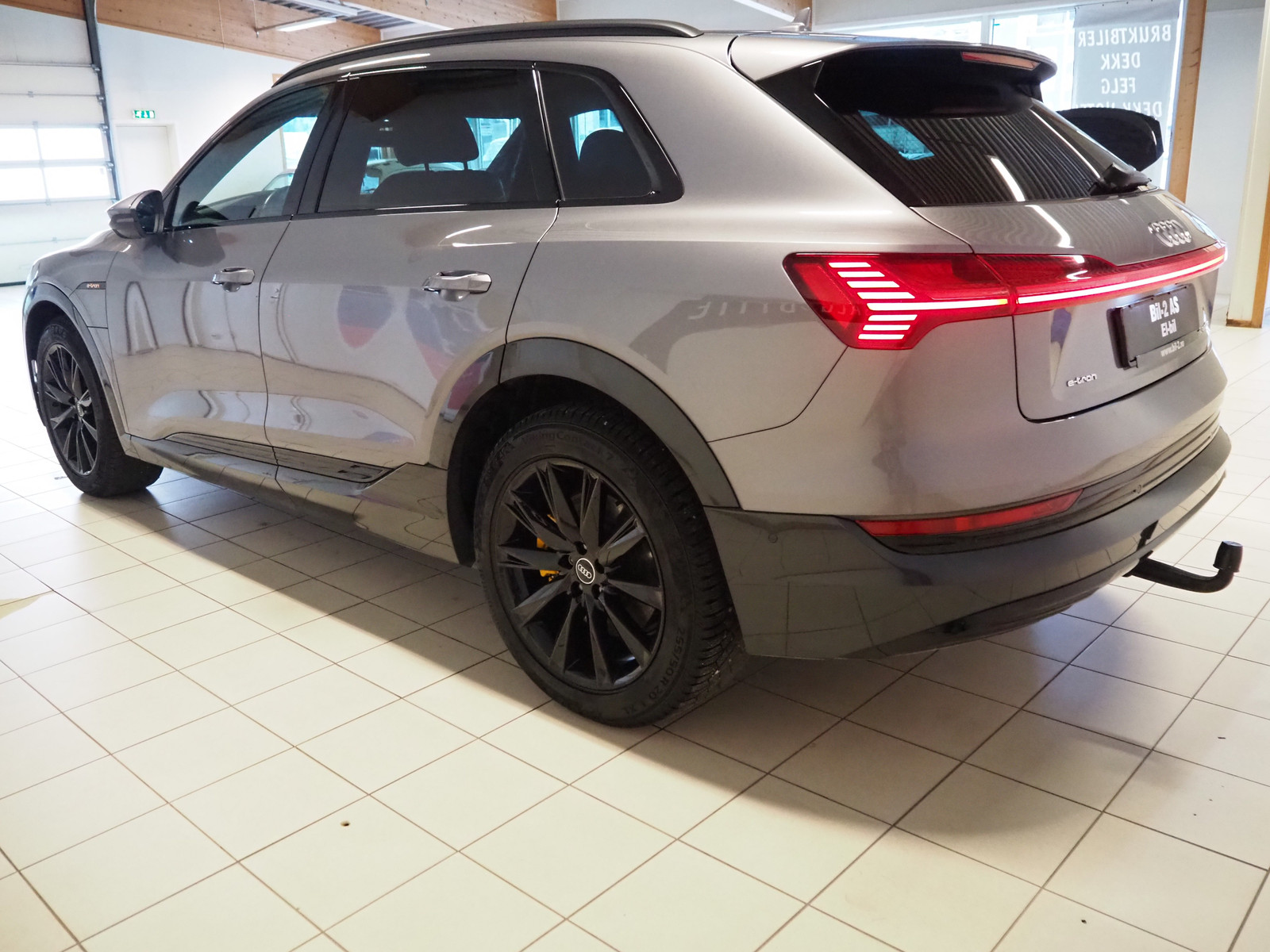 Audi e-tron