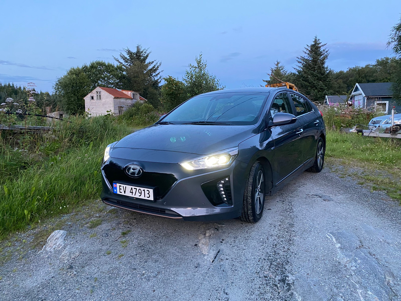 Hyundai IONIQ