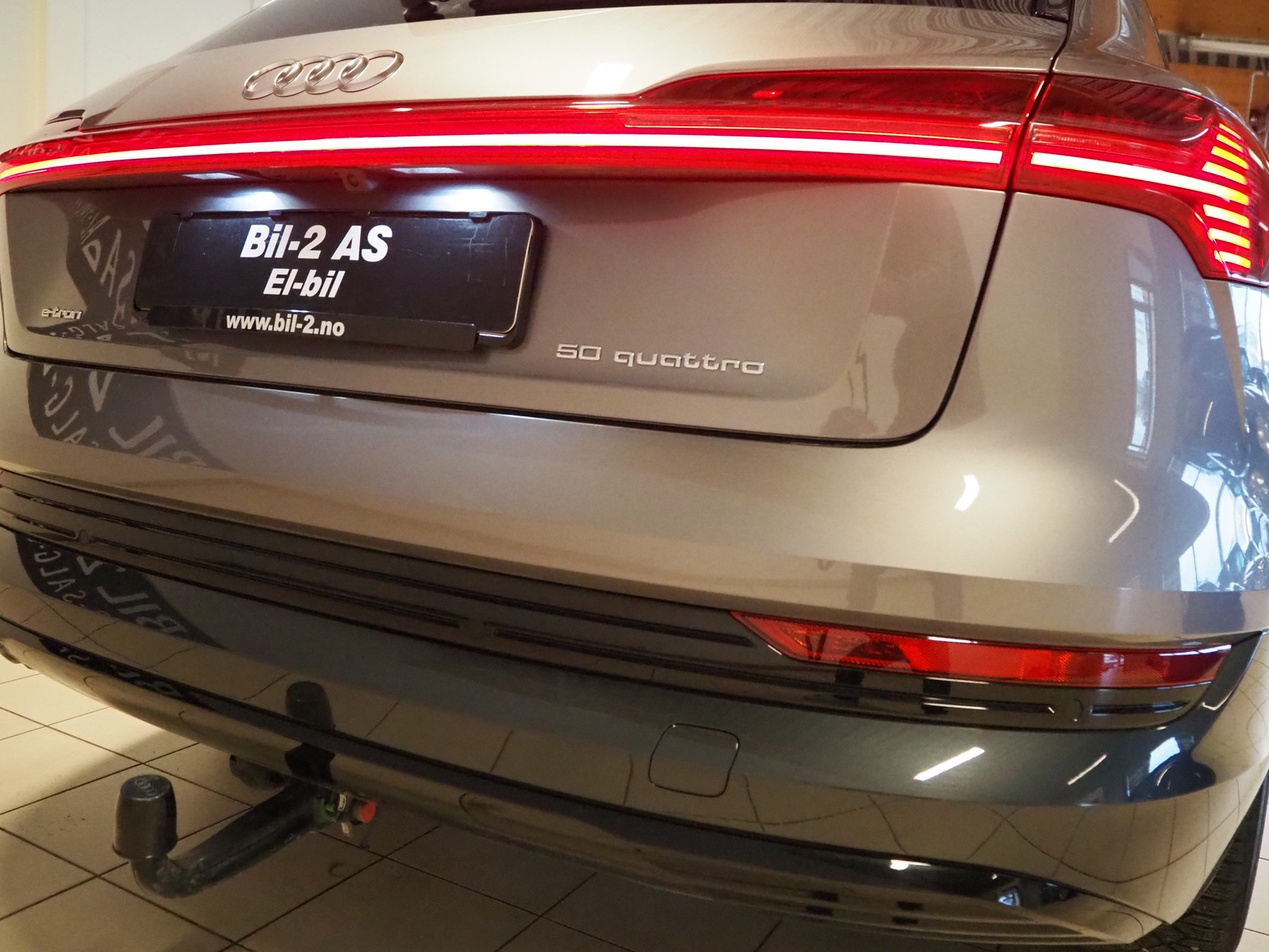 Audi e-tron