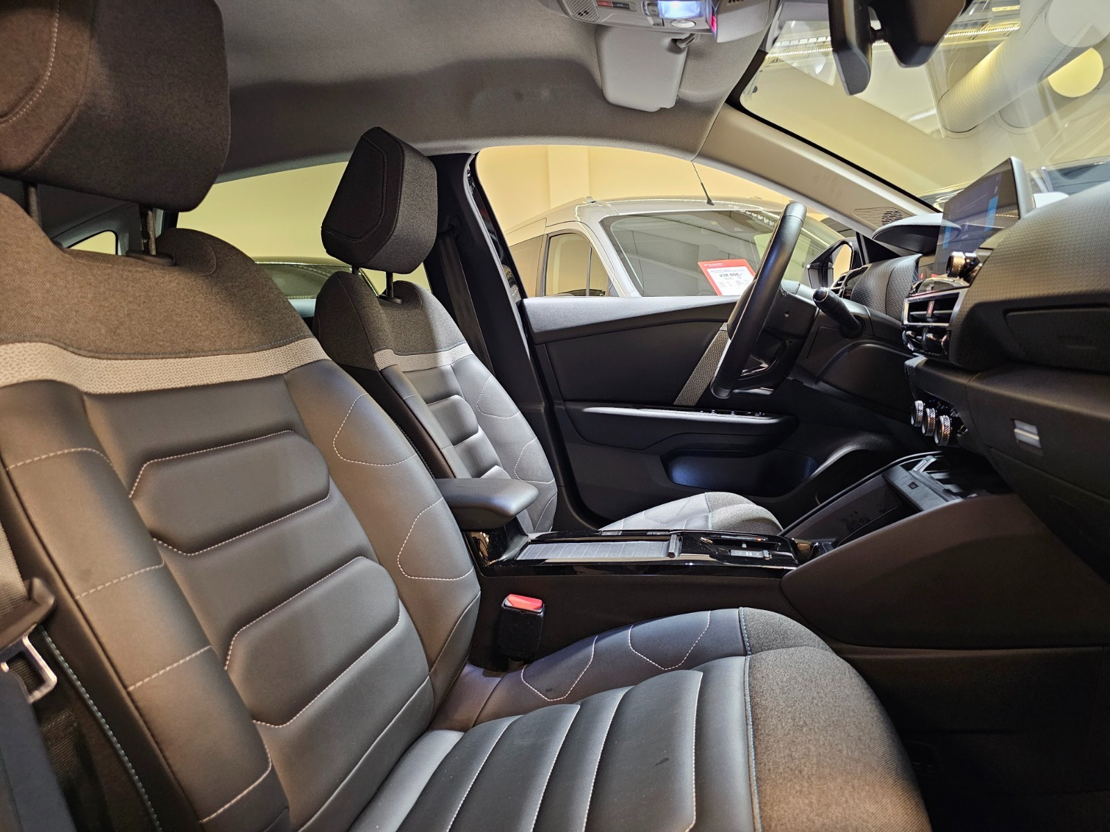 Citroen E-C4