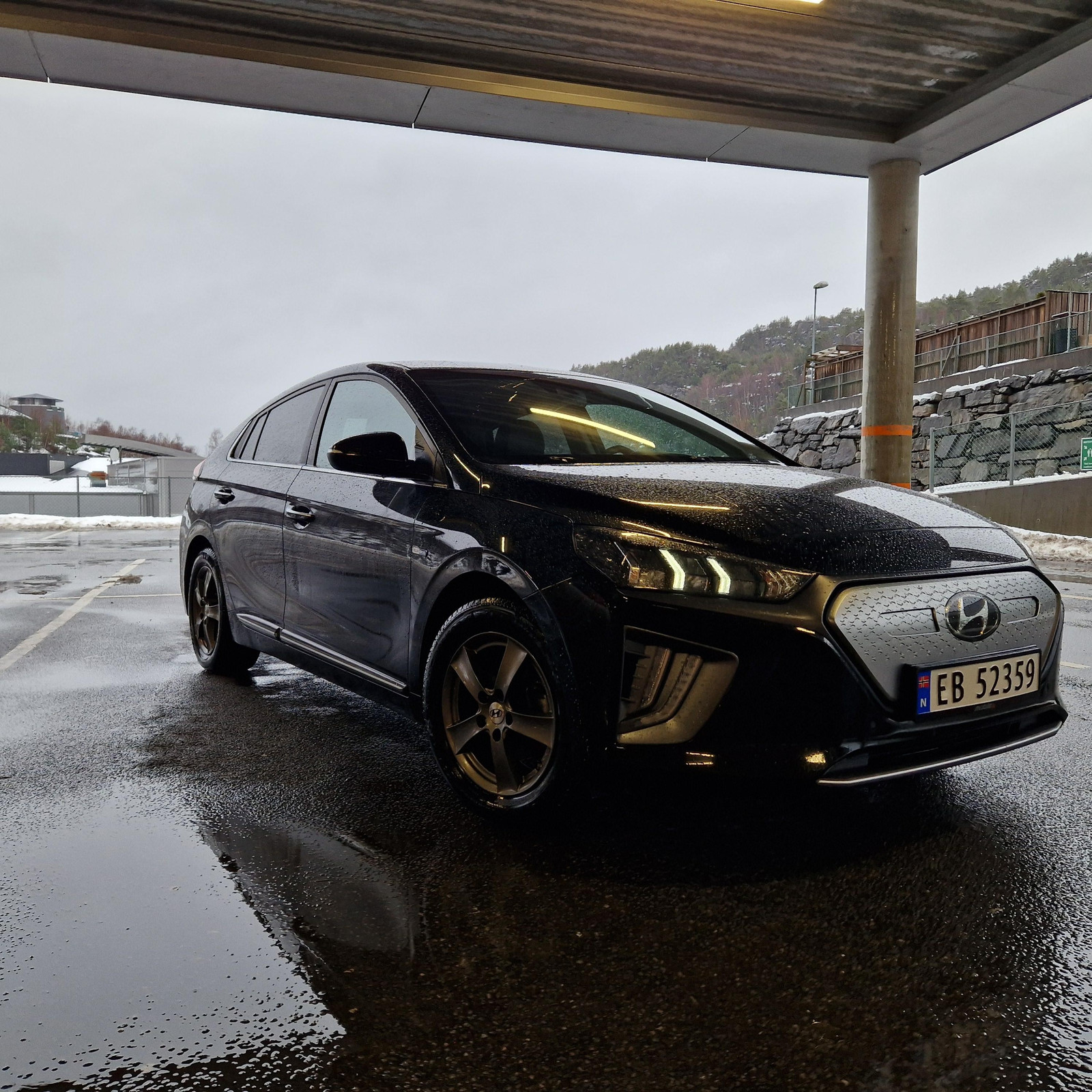 Hyundai IONIQ