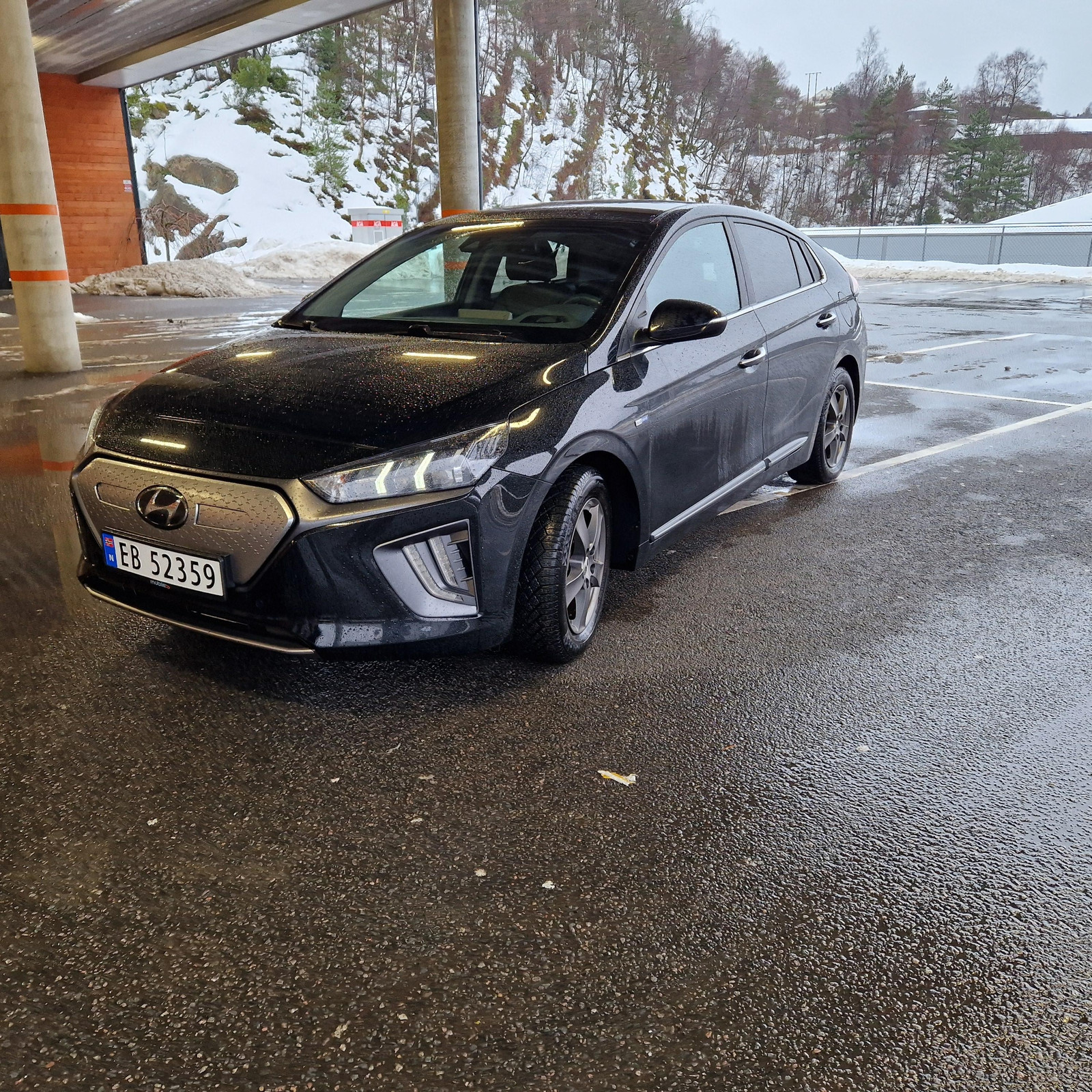 Hyundai IONIQ