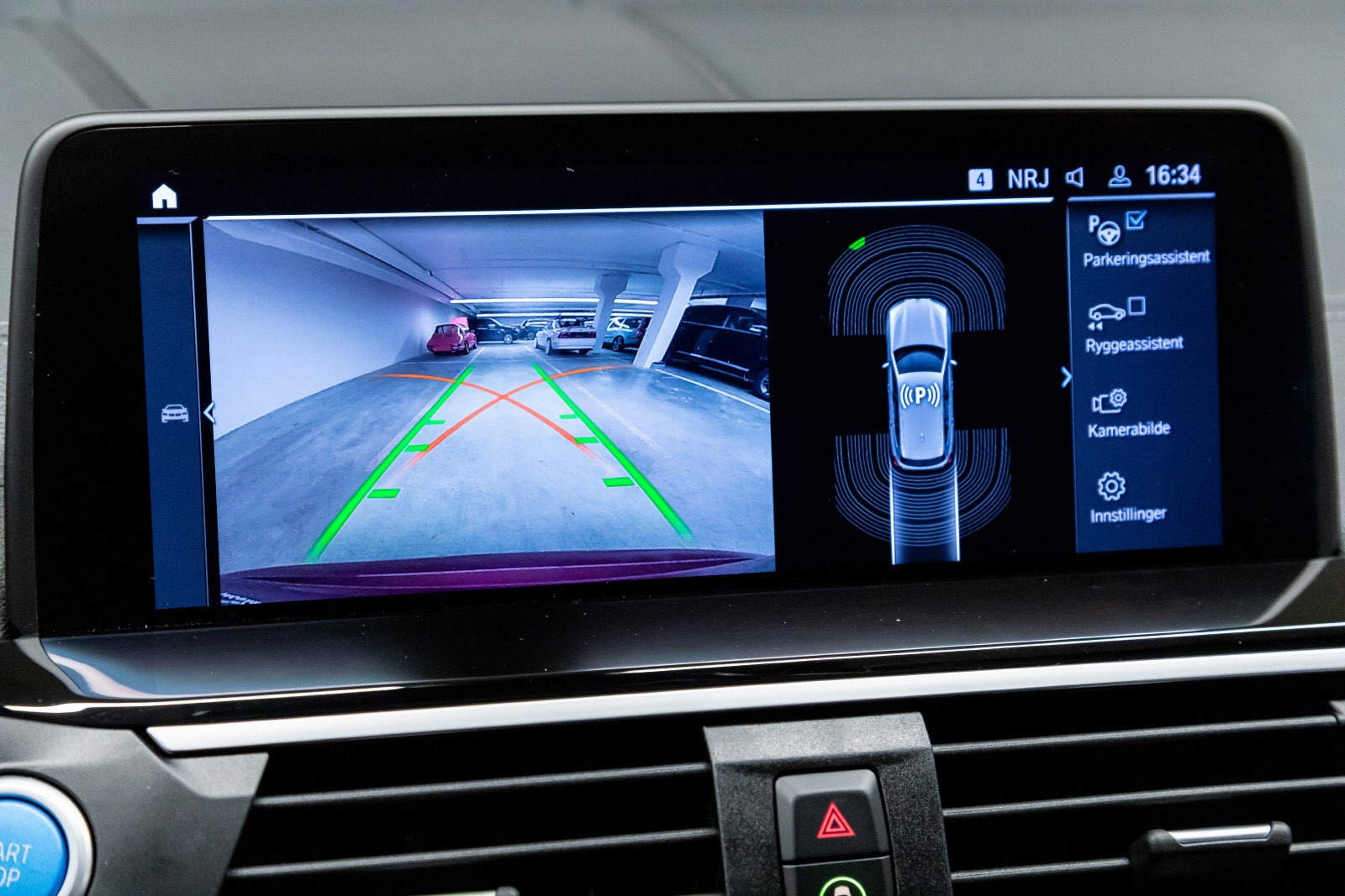 BMW iX3