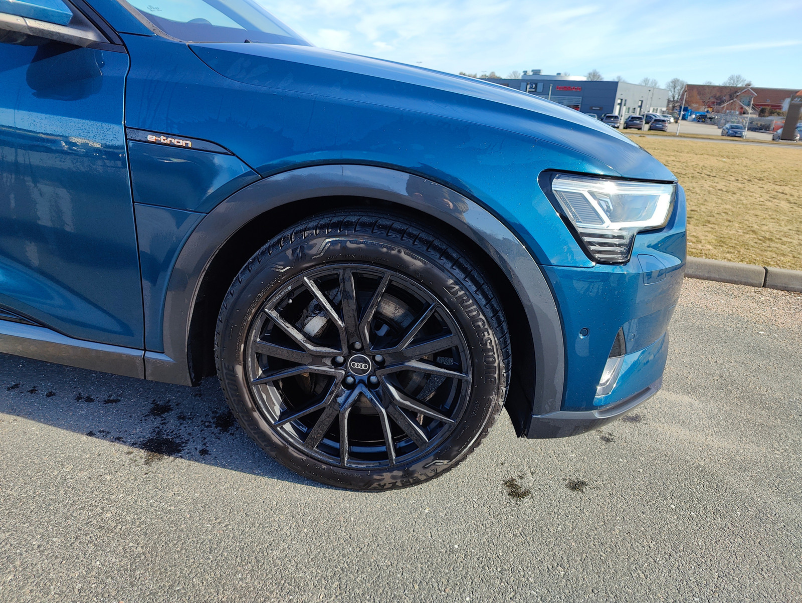 Audi e-tron
