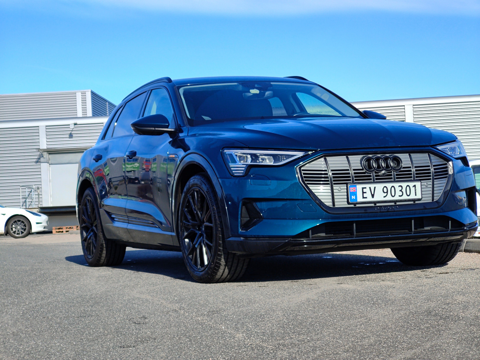 Audi e-tron