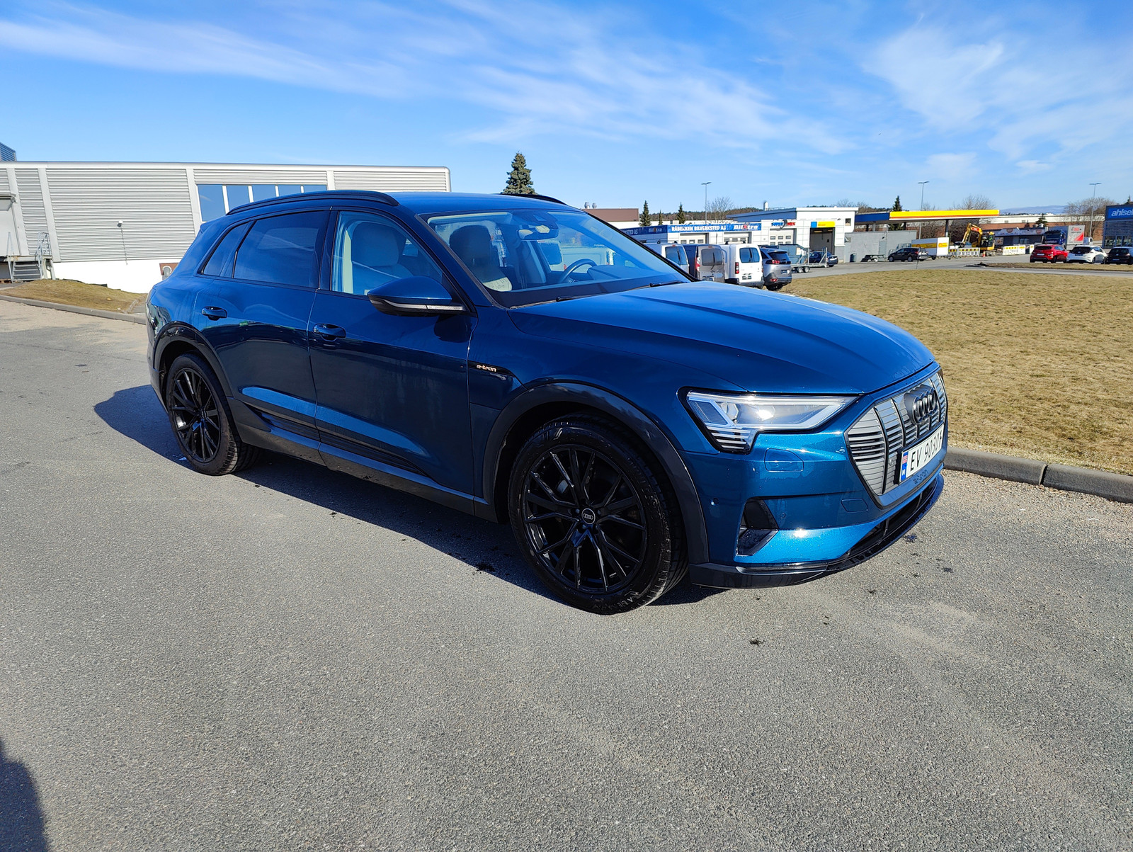 Audi e-tron