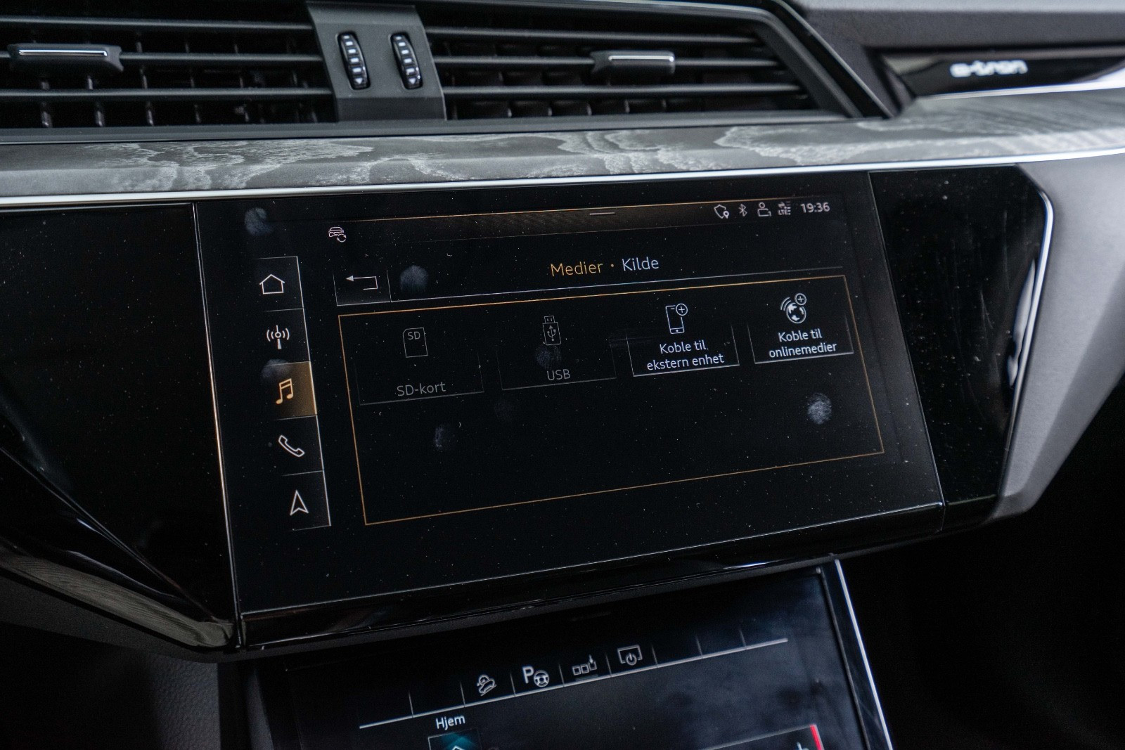 Audi e-tron
