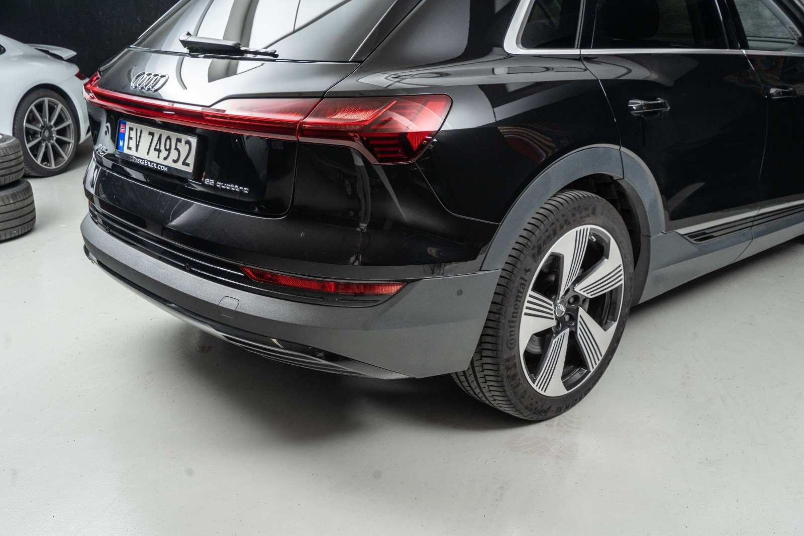 Audi e-tron
