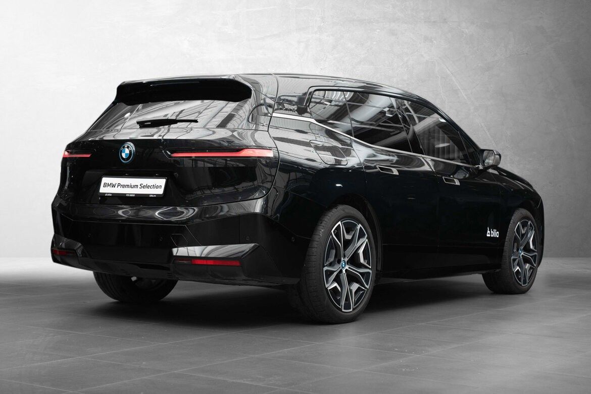 BMW iX xDrive 50