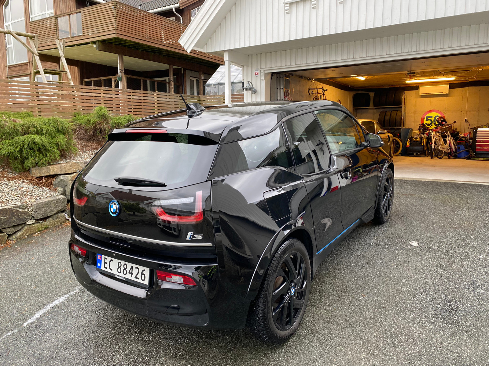 BMW i3
