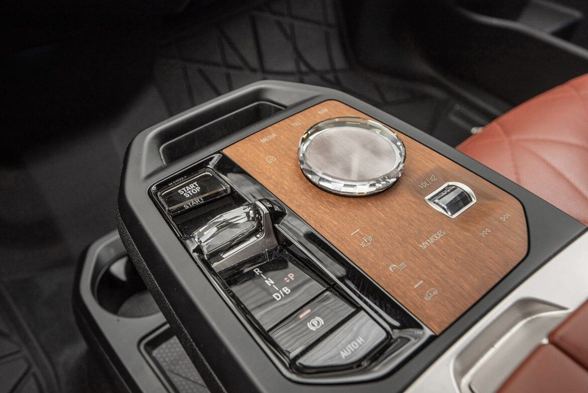 BMW iX xDrive 50