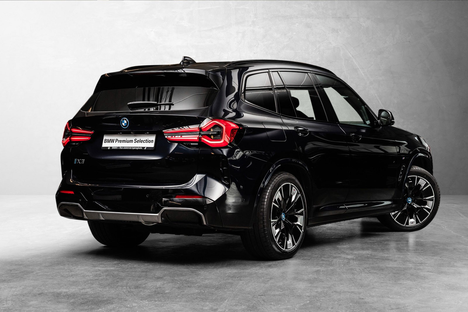 BMW iX3