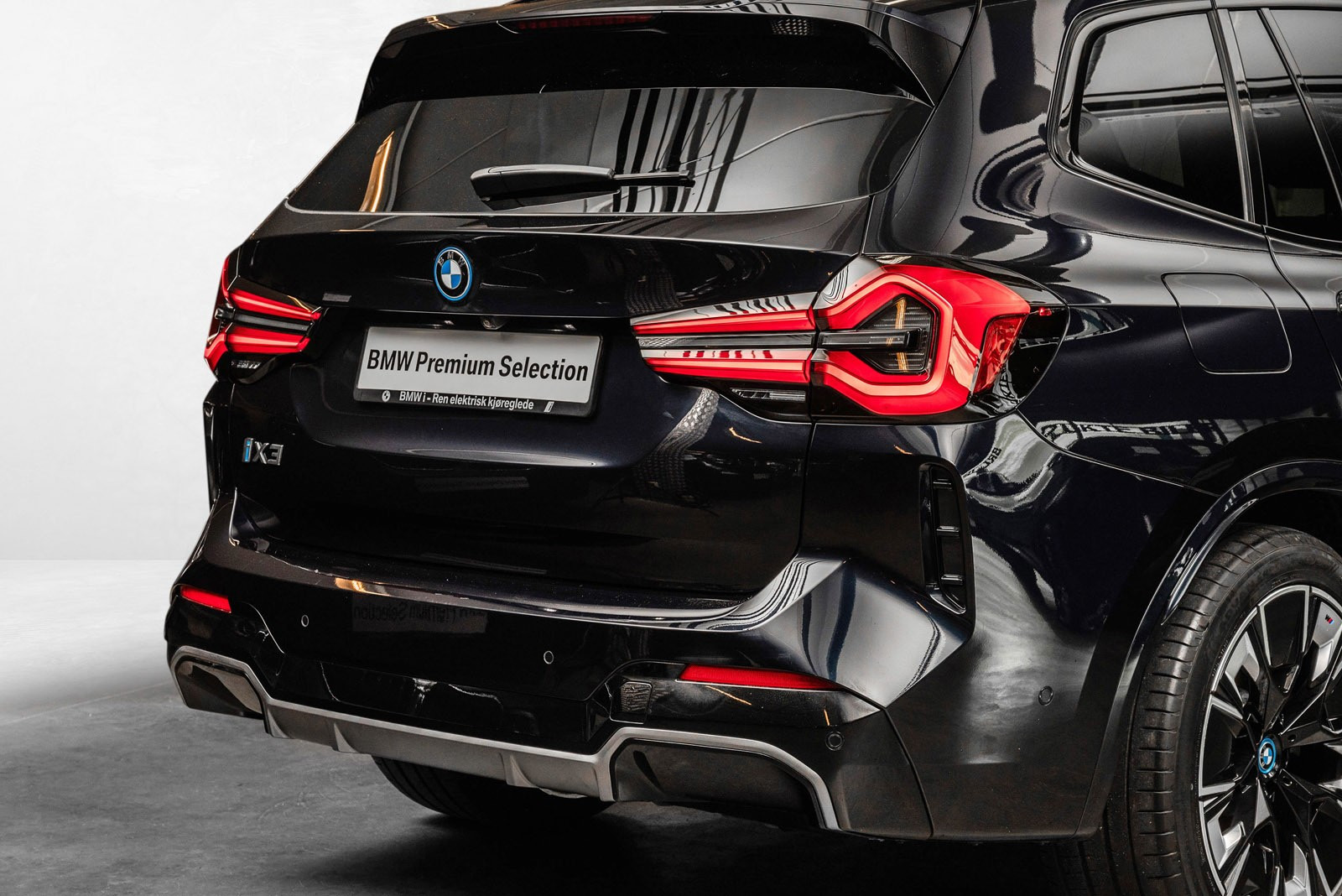BMW iX3
