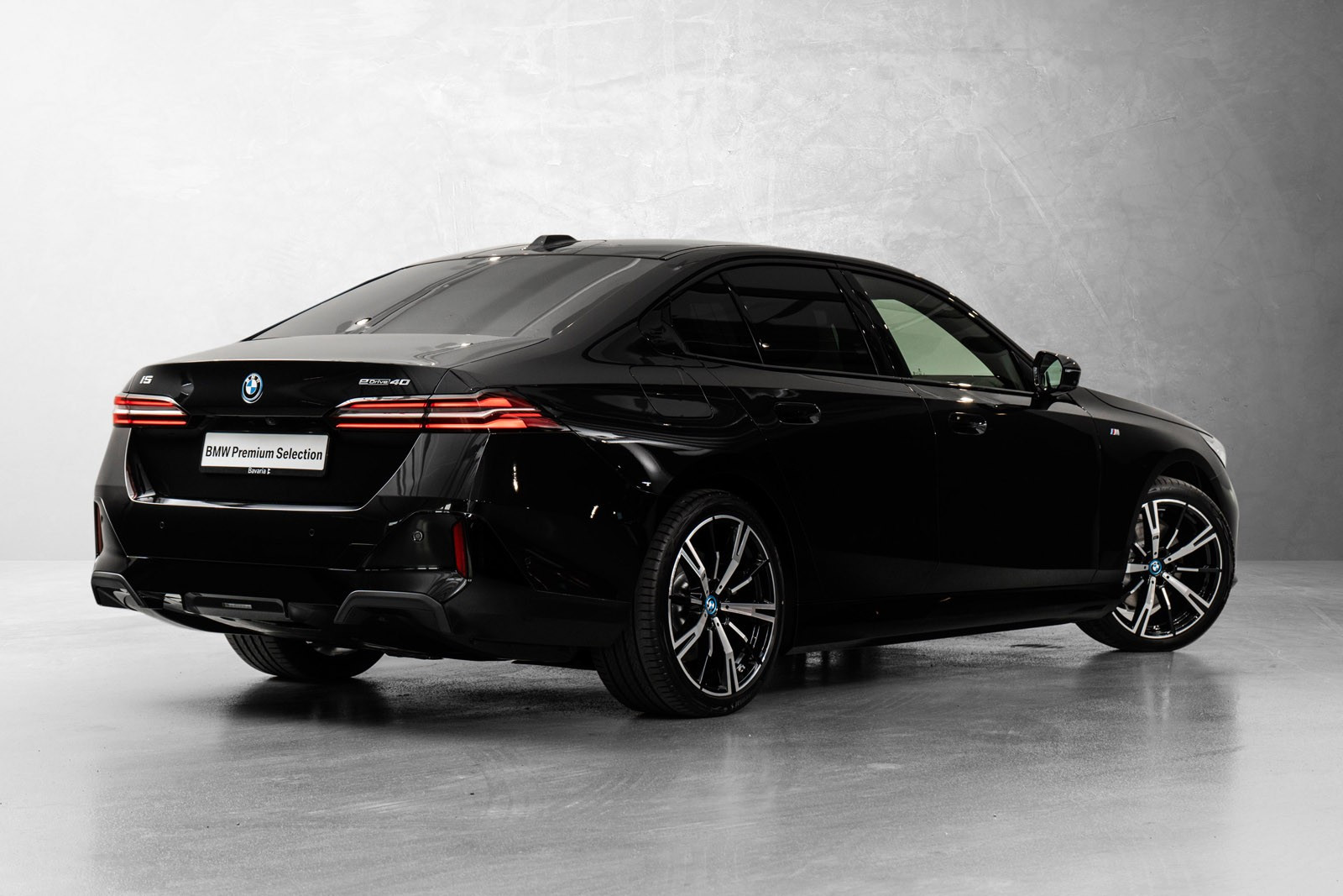 BMW i5