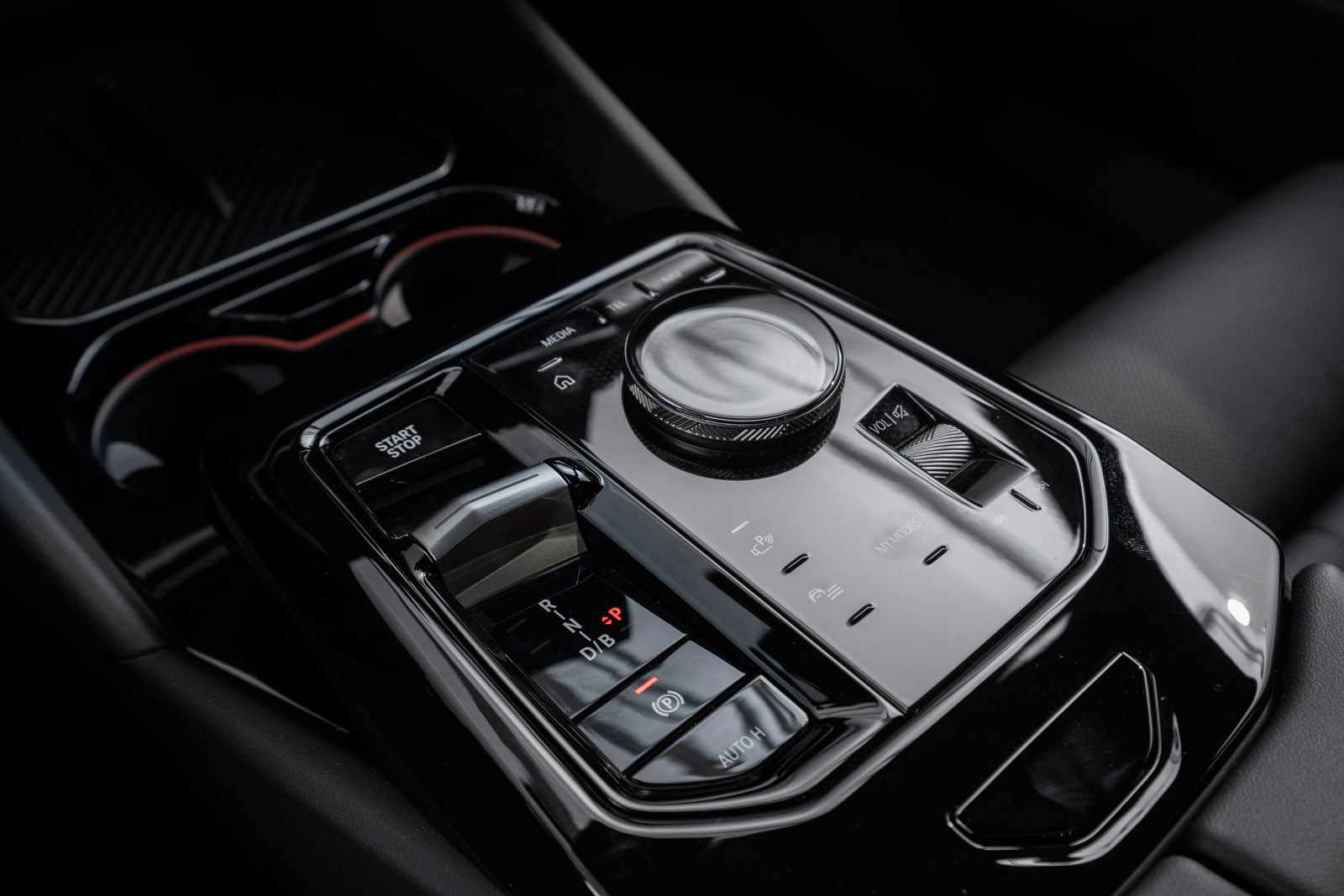 BMW i5