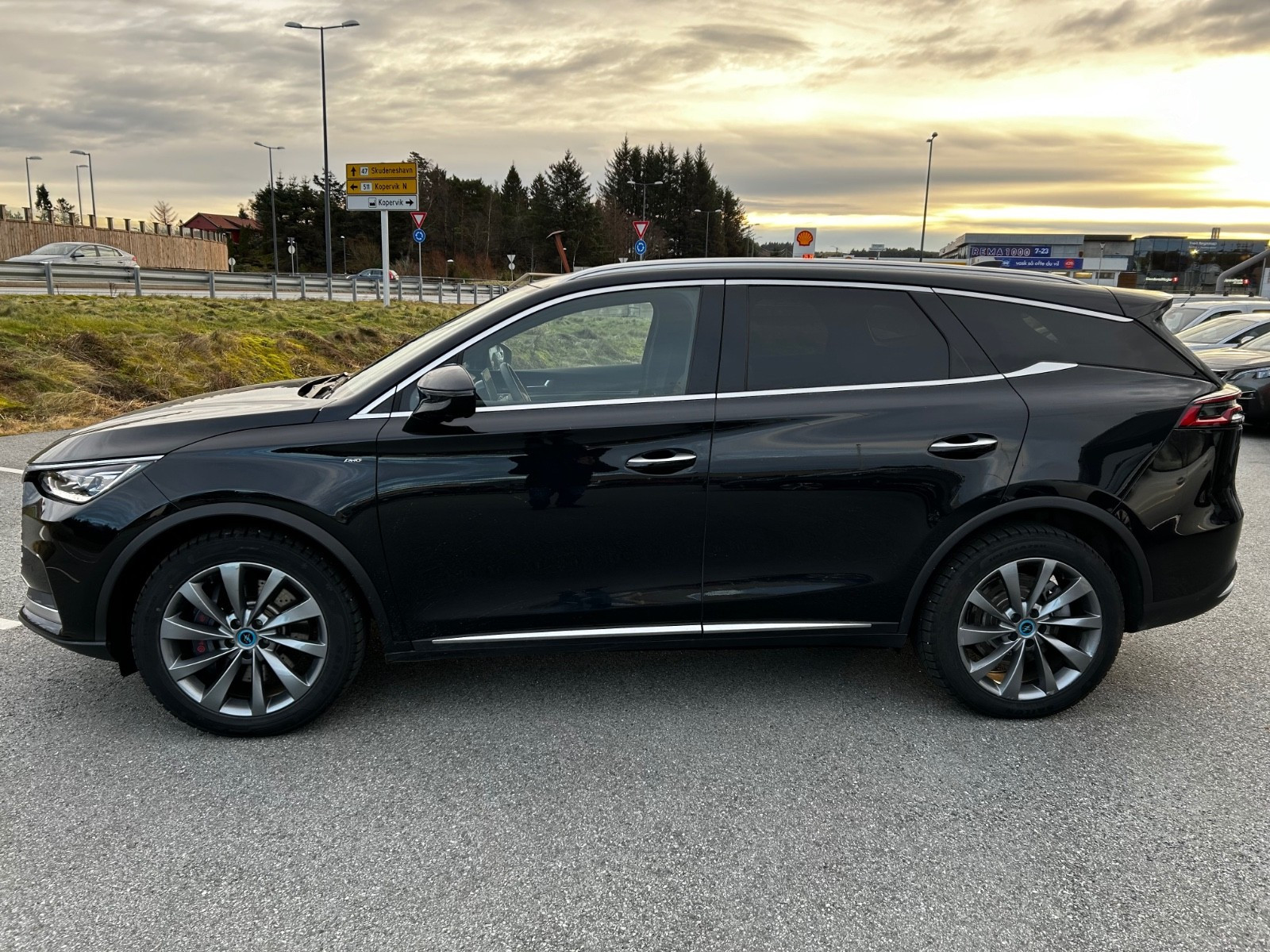 BYD Tang