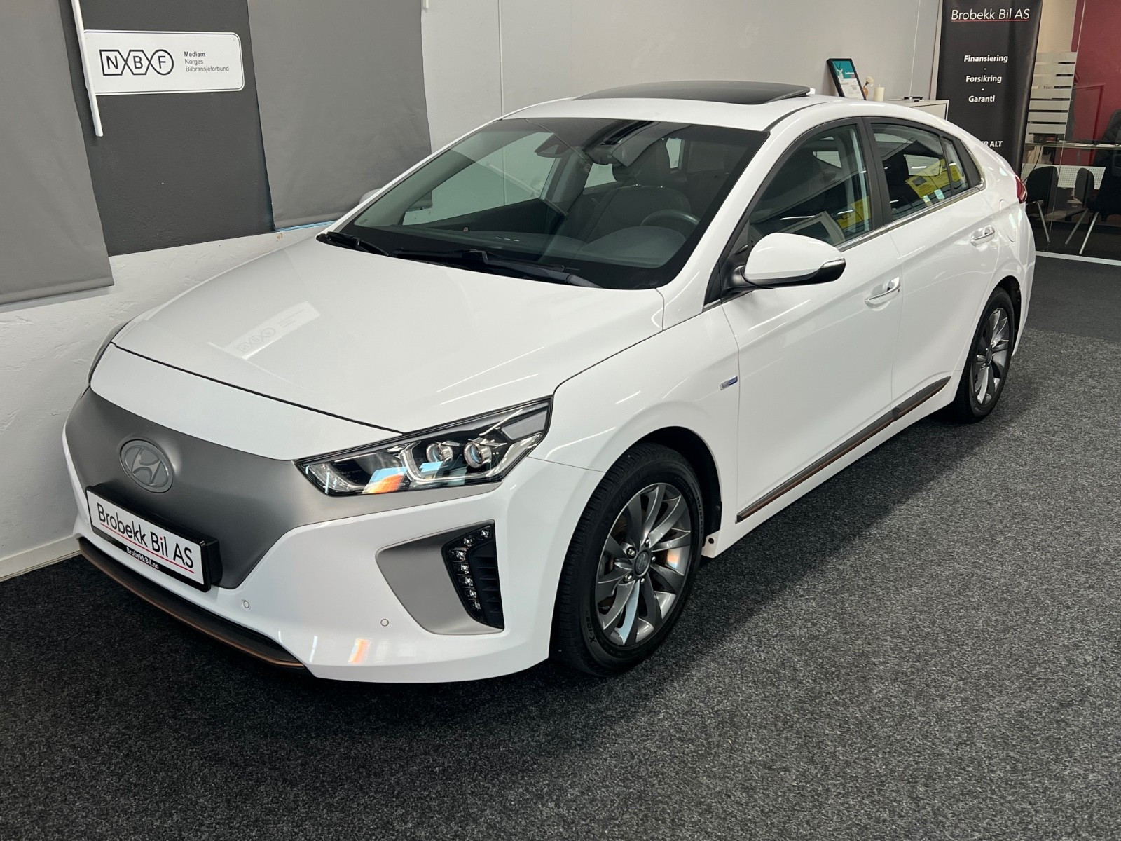 Hyundai IONIQ