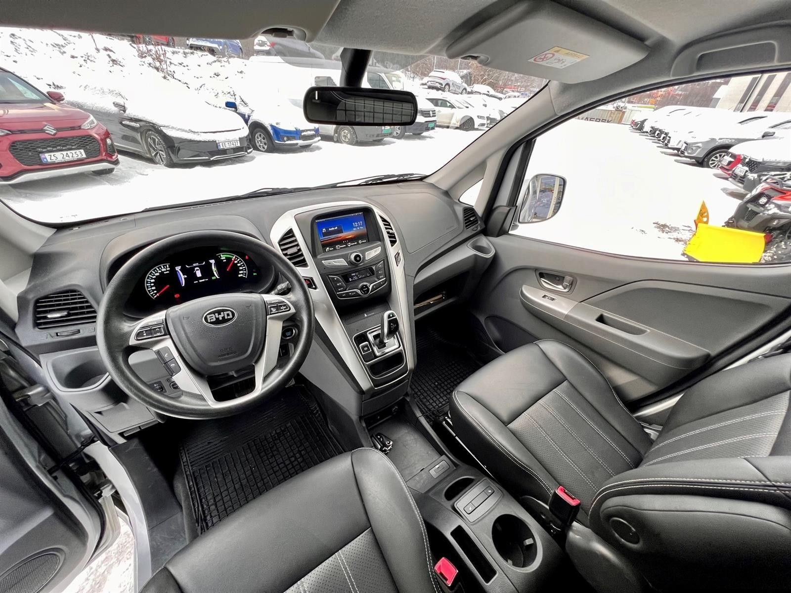 BYD T3