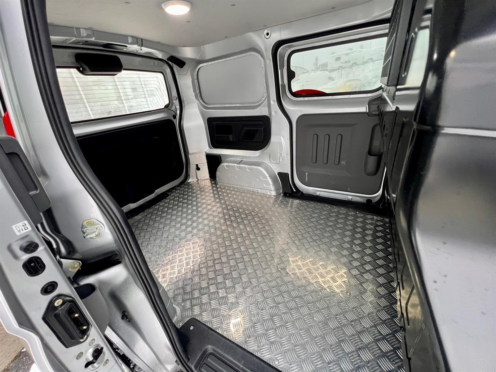 BYD T3