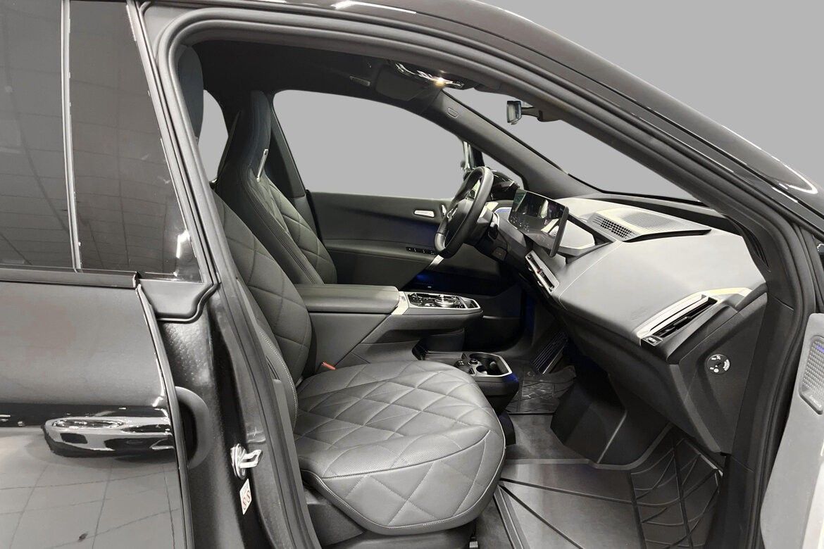 BMW iX M60