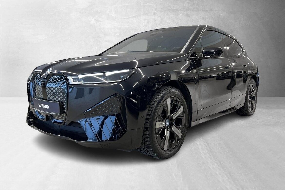 BMW iX M60
