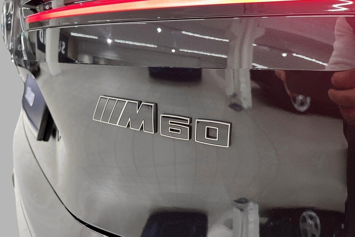 BMW iX M60