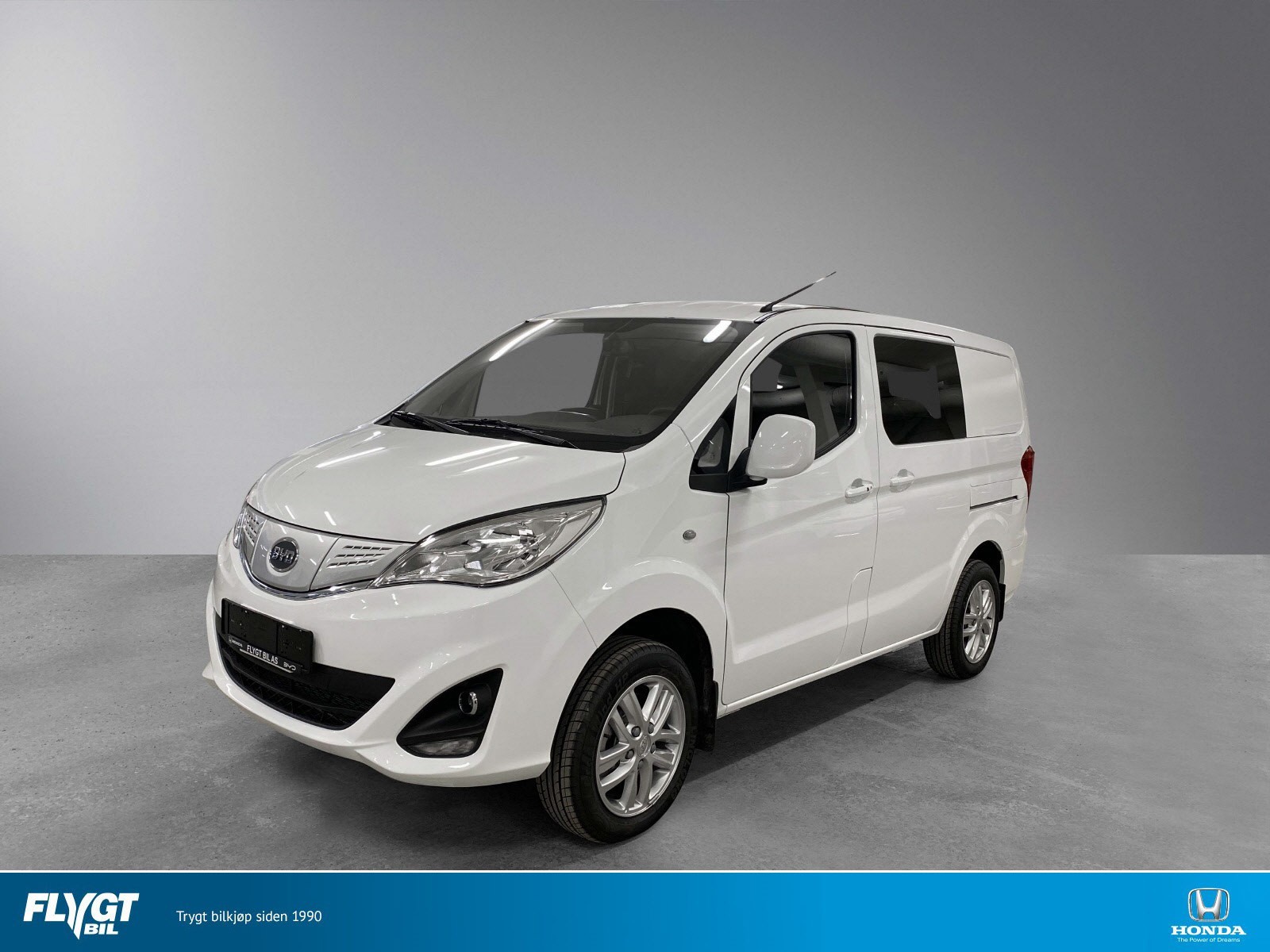 BYD T3