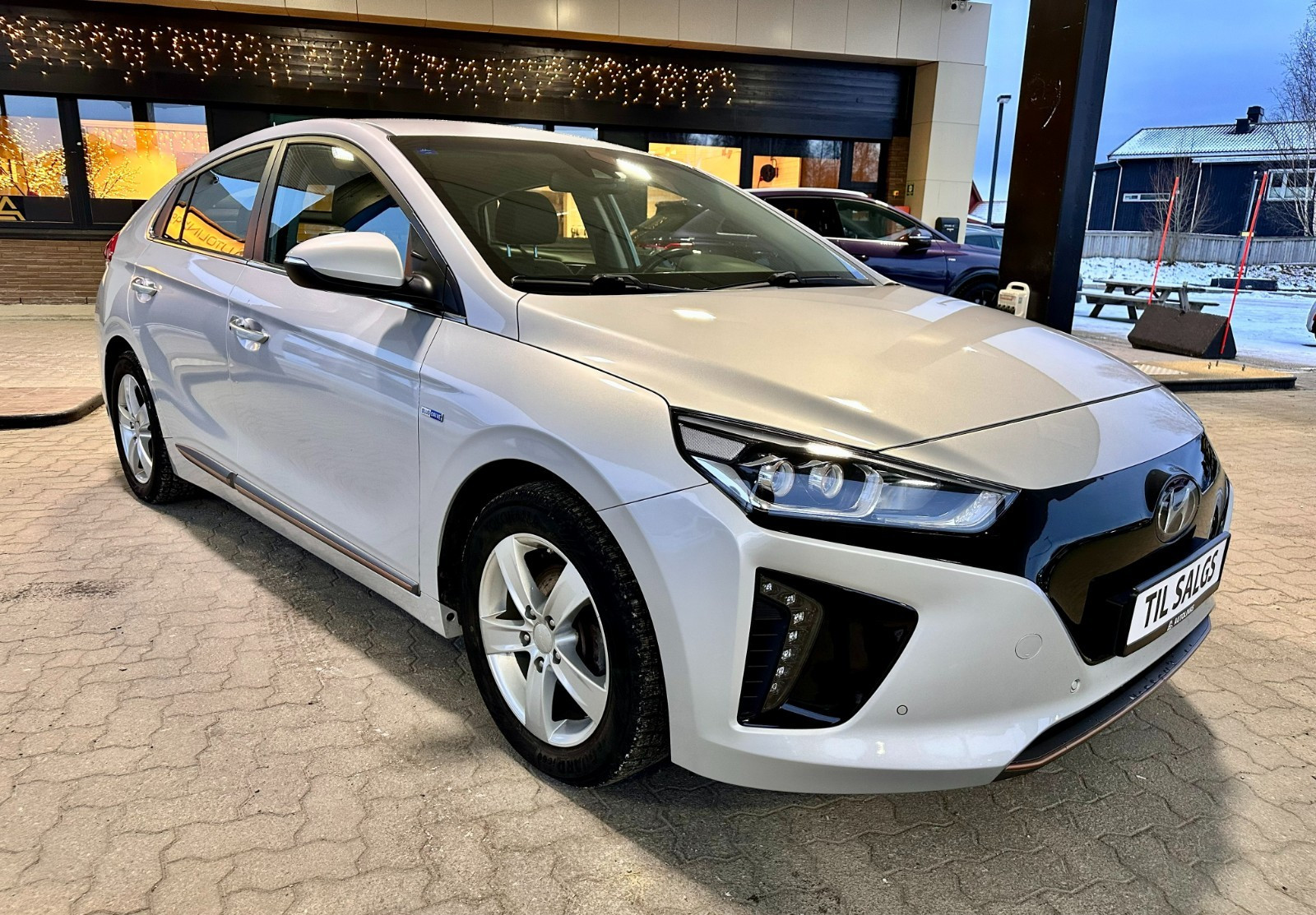 Hyundai IONIQ