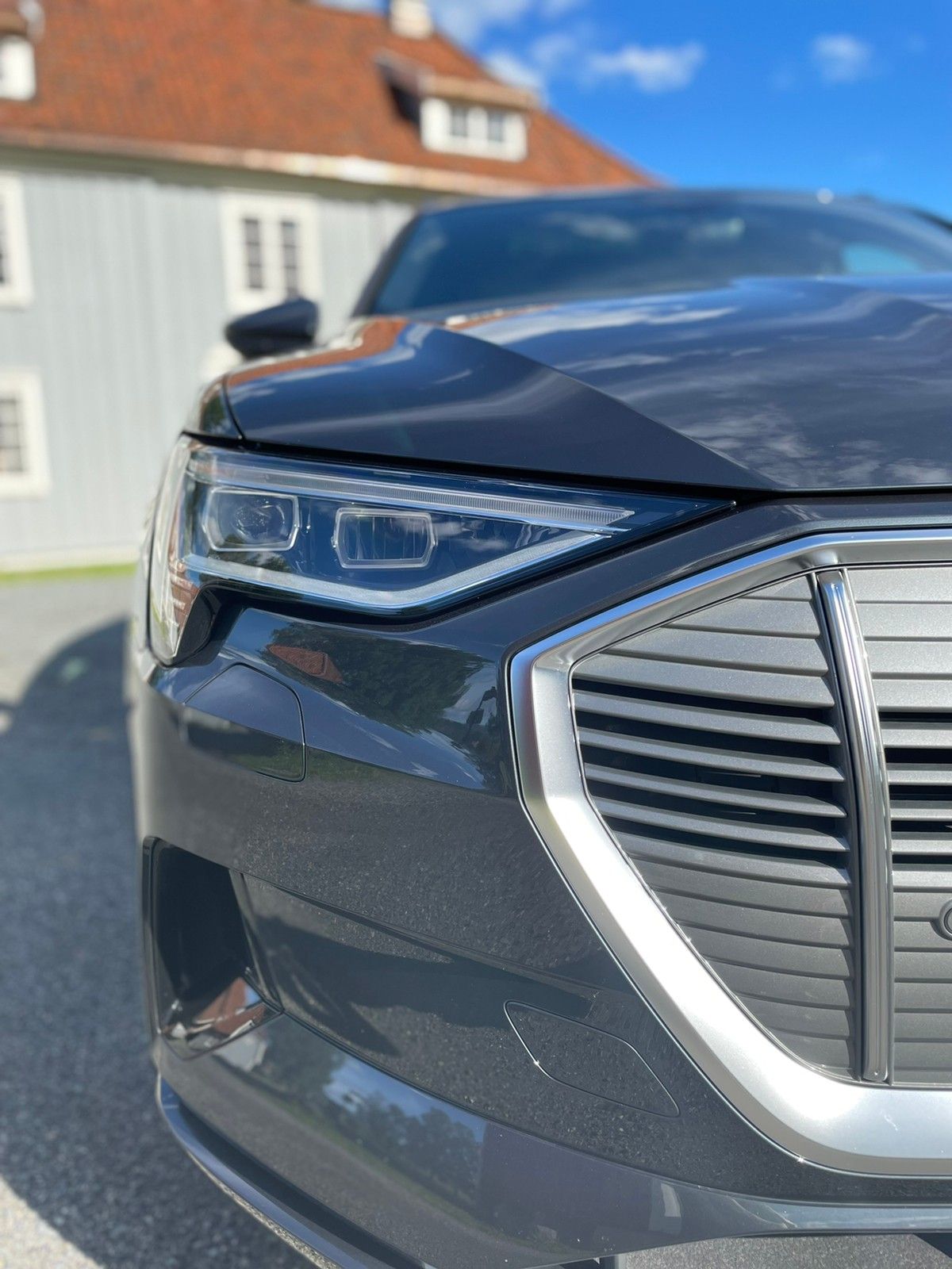 Audi e-tron
