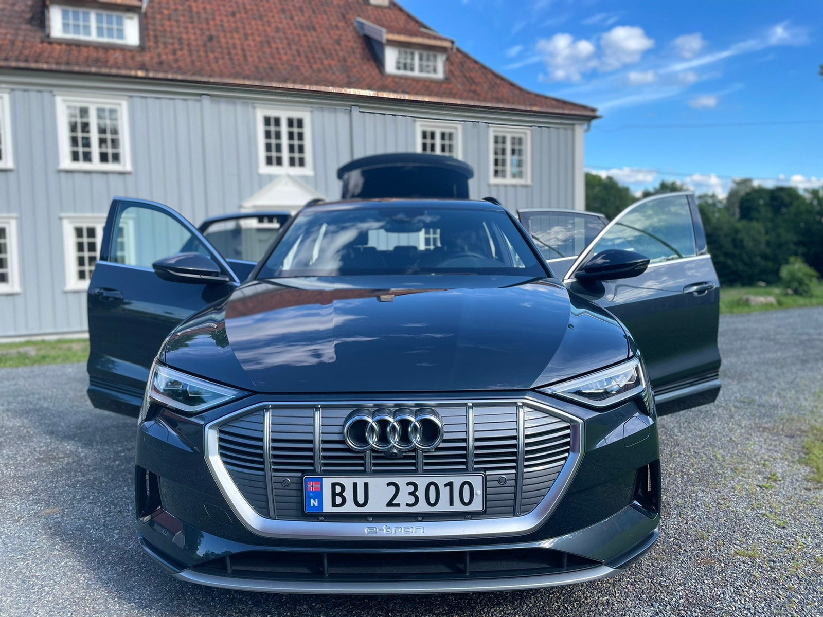 Audi e-tron