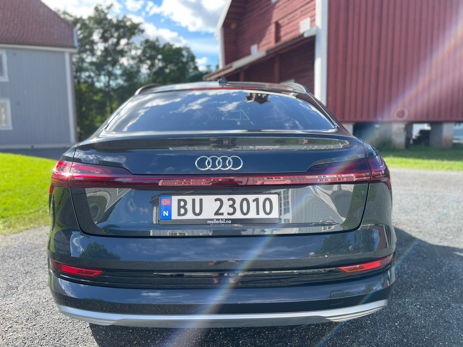 Audi e-tron