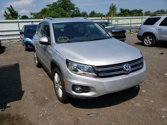 Volkswagen Tiguan S 2012