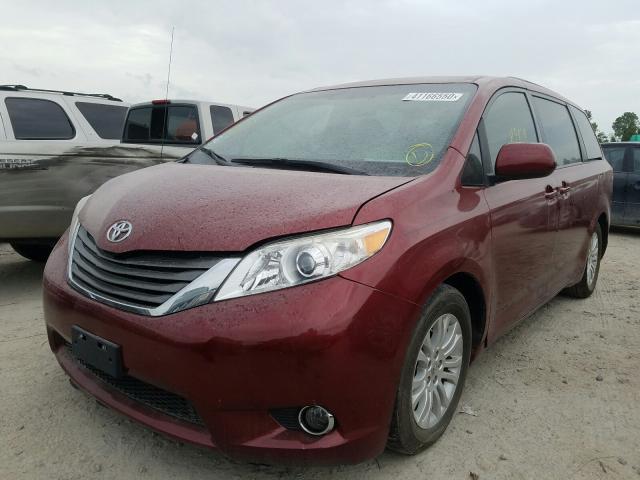 Toyota Sienna XLE 2012