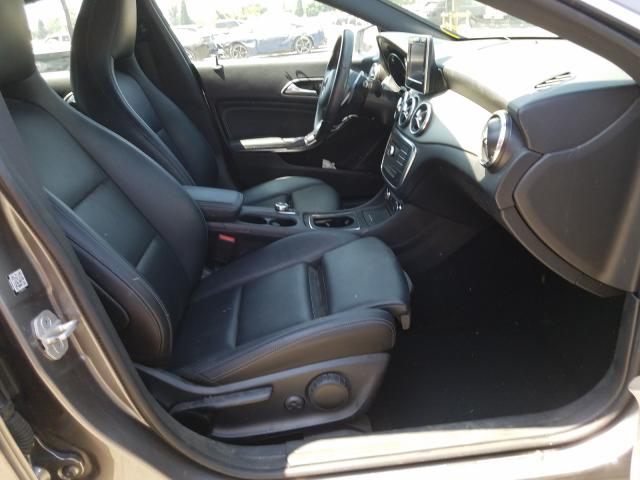 Mercedes-Benz CLA 250 2016
