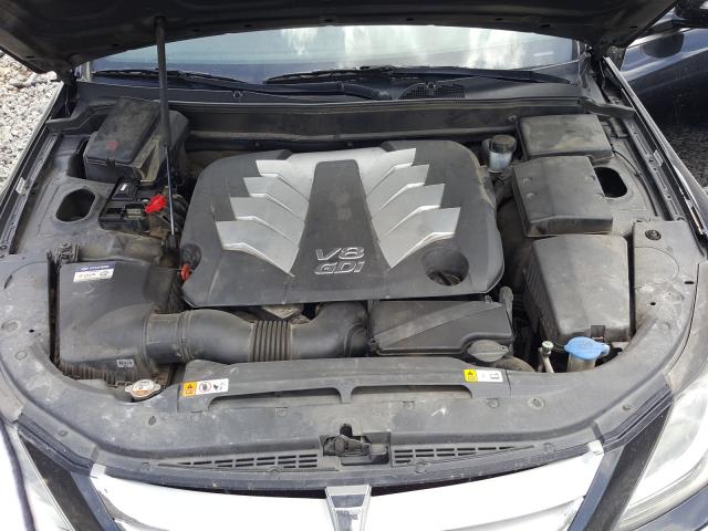 Hyundai Genesis 5 2013