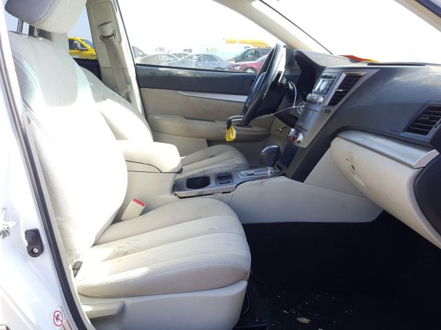 Subaru Outback 2 2013