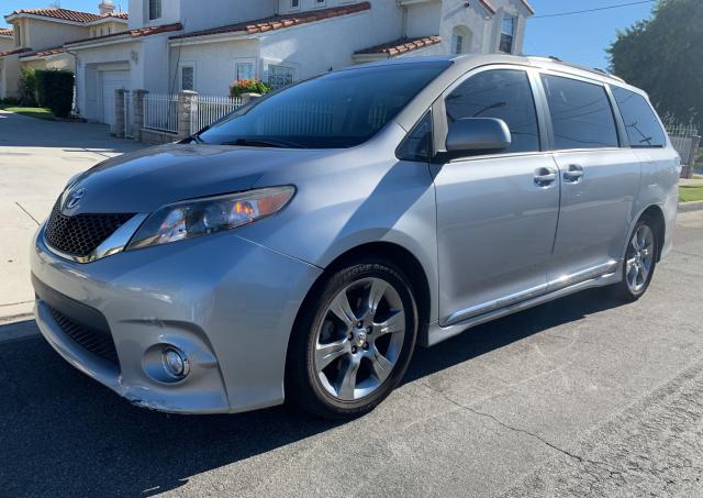 Toyota Sienna Sport 2012