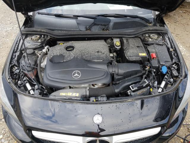 Mercedes-Benz CLA 250 4M 2015