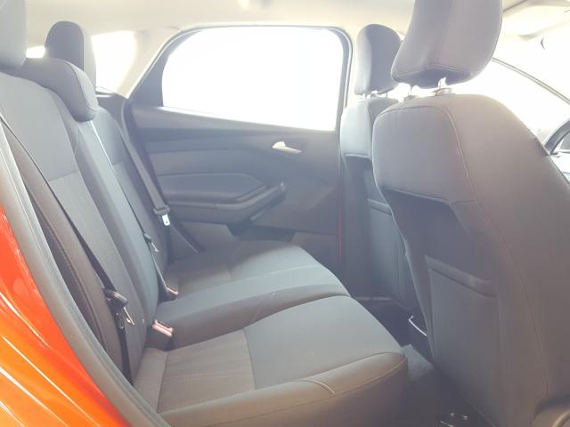 Ford Focus SE 2015