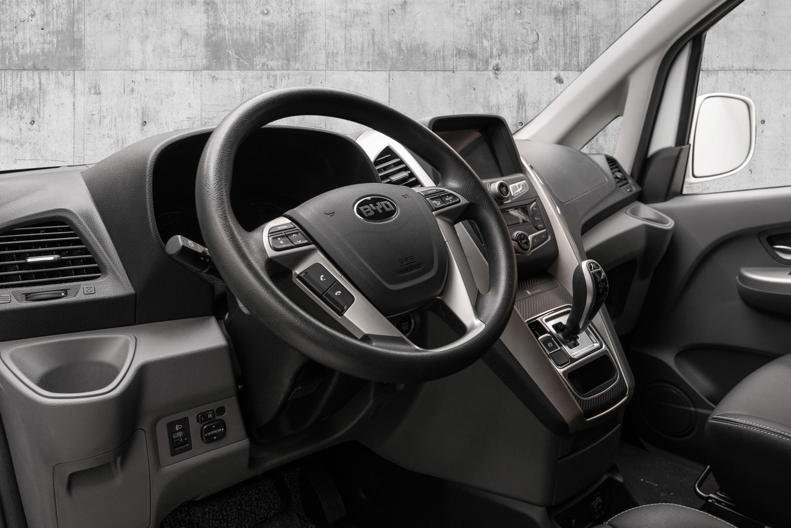BYD T3