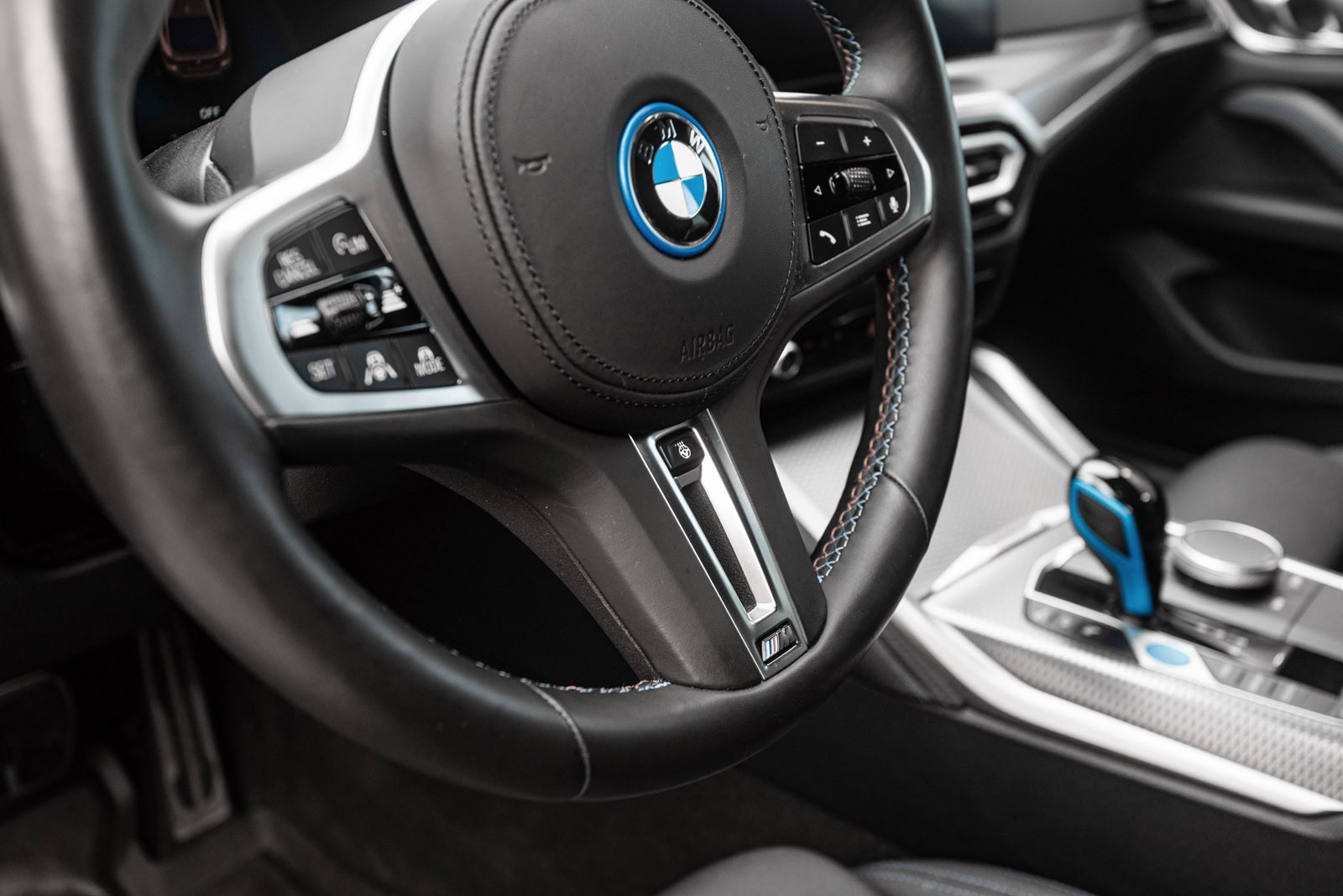 BMW i4 M50