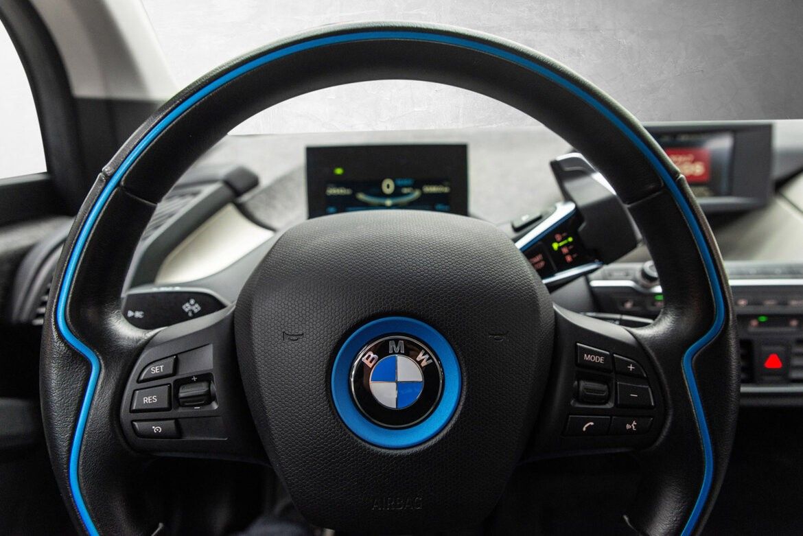 BMW i3