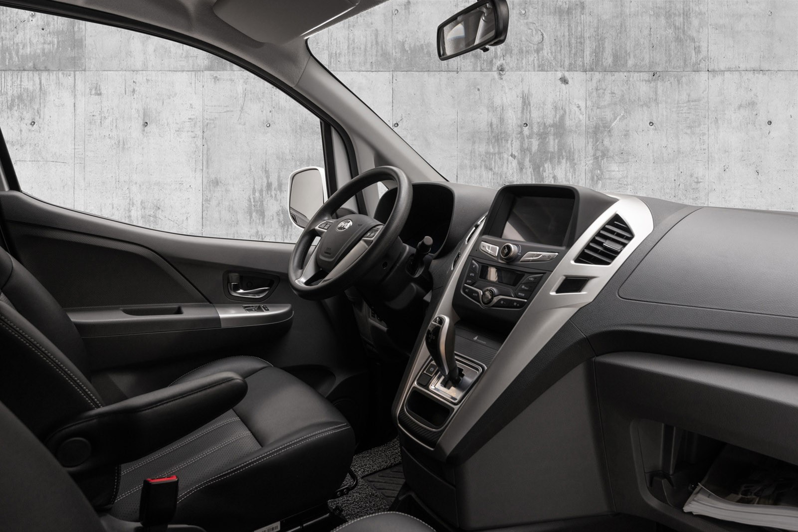 BYD T3