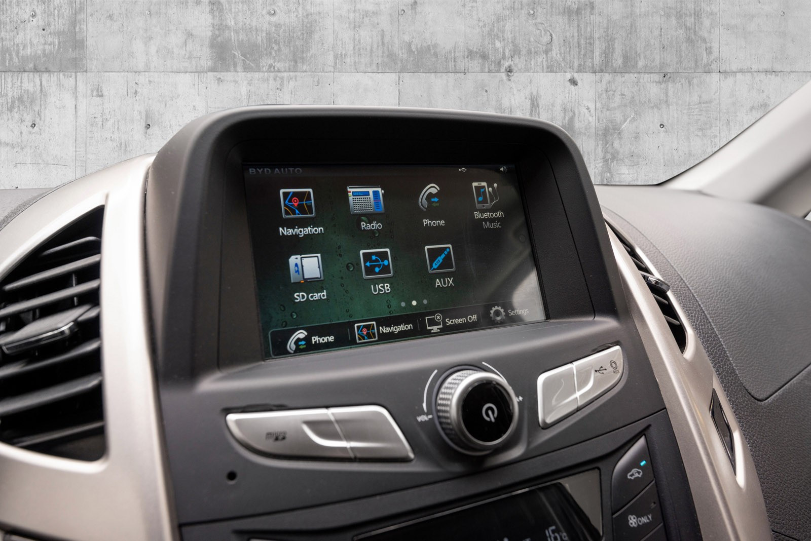 BYD T3