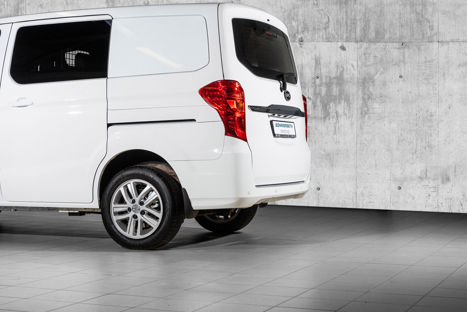 BYD T3