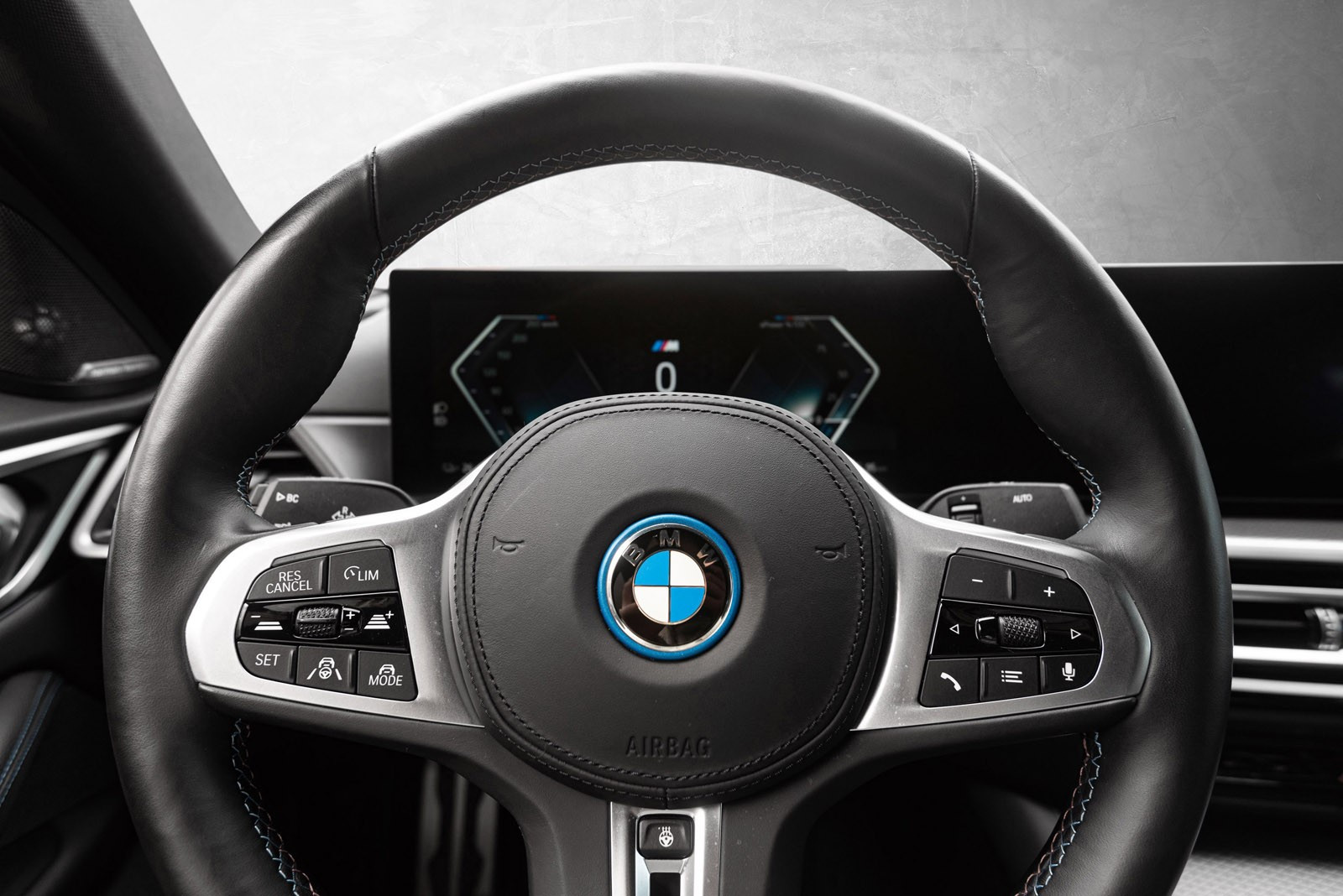 BMW i4 M50