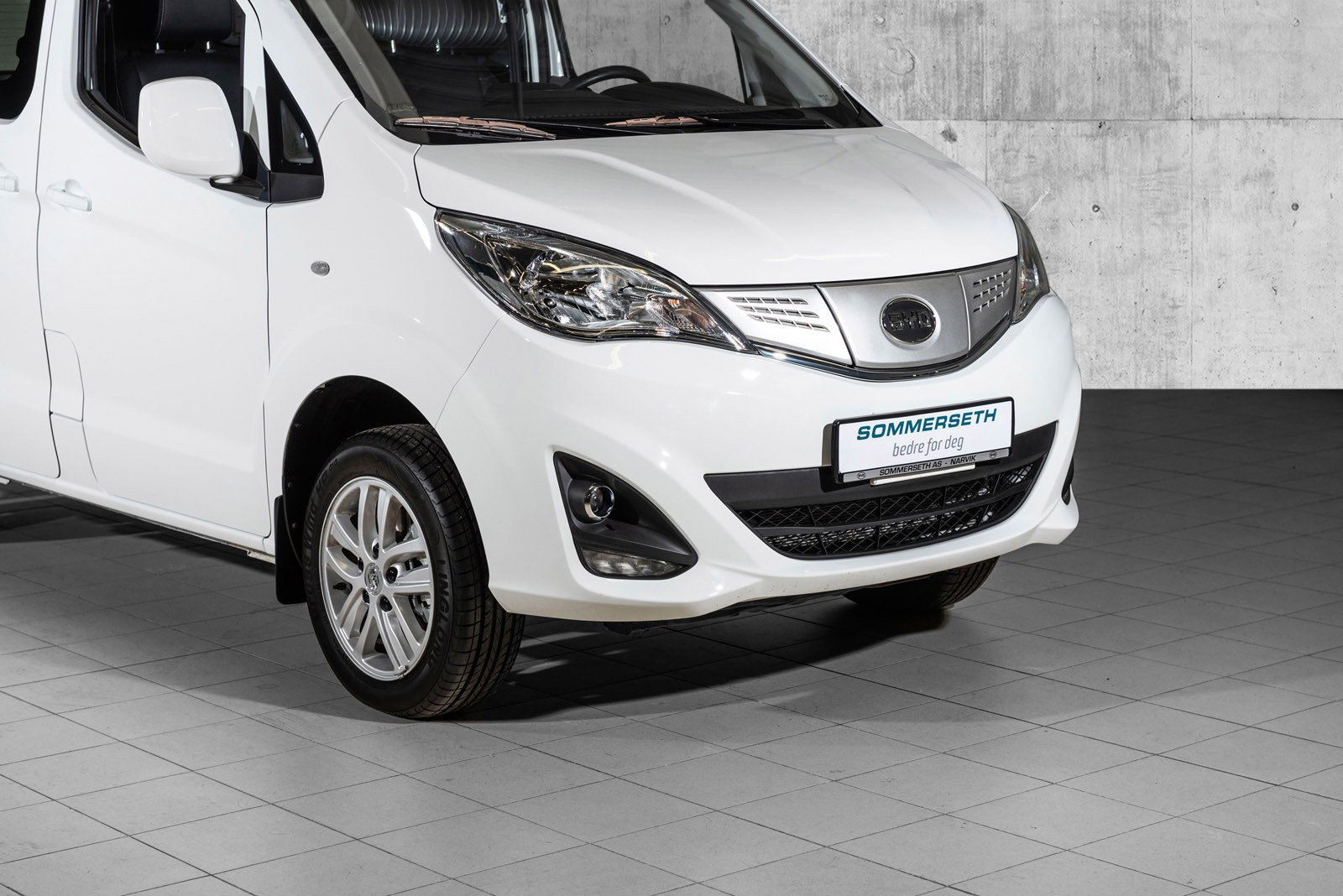 BYD T3
