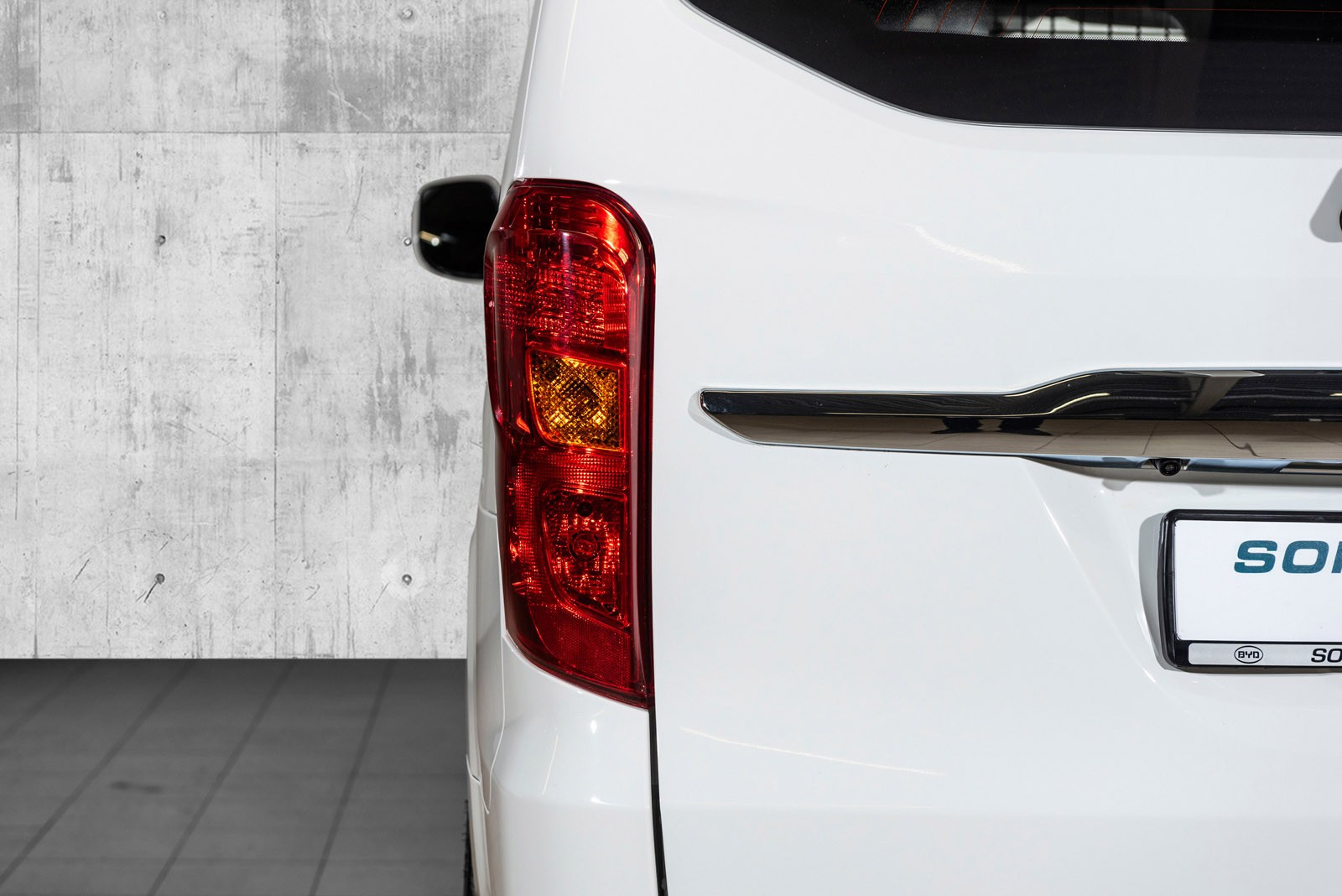 BYD T3